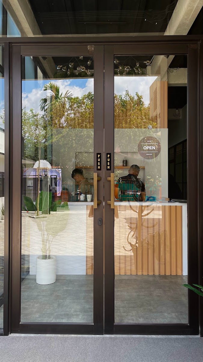 Lamanide Space & Cafe
