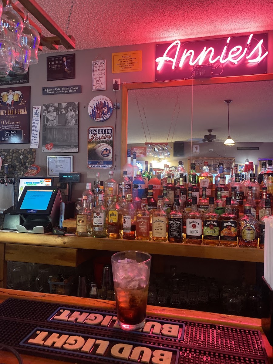 Annie's Bar & Grill - Photo 3