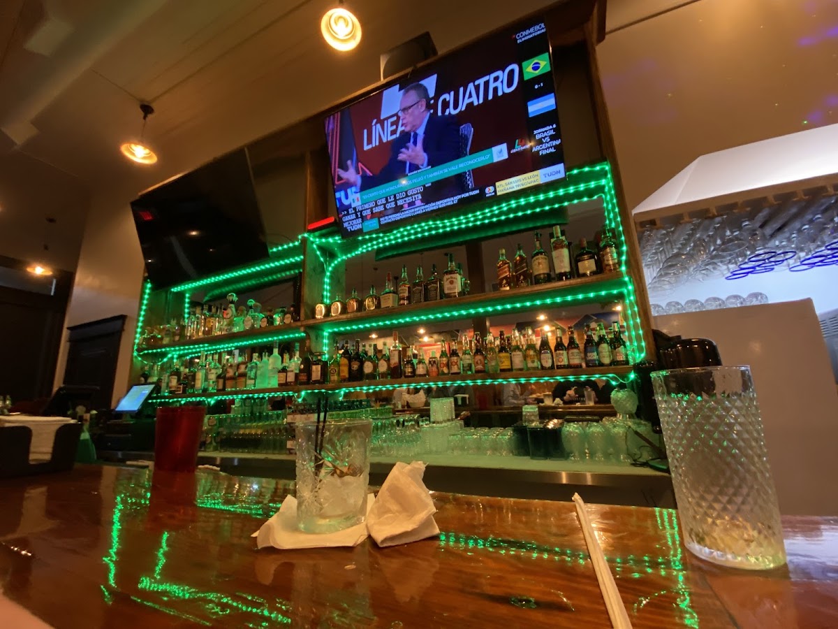 El Patio Bar & Grill
