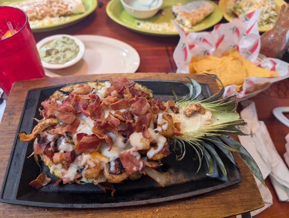 El Patio Bar & Grill - Photo 7