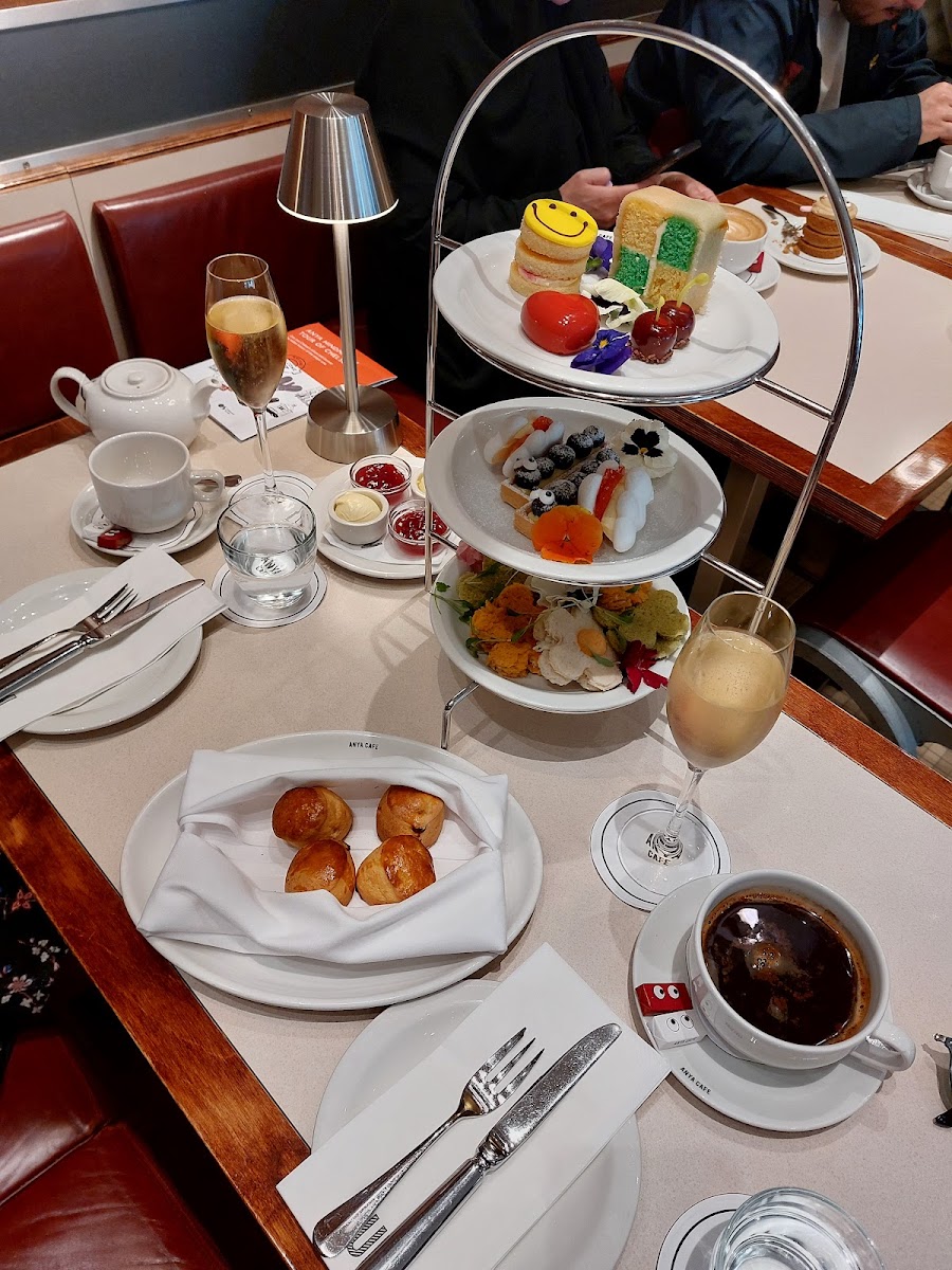 Anya Cafe - Photo 4