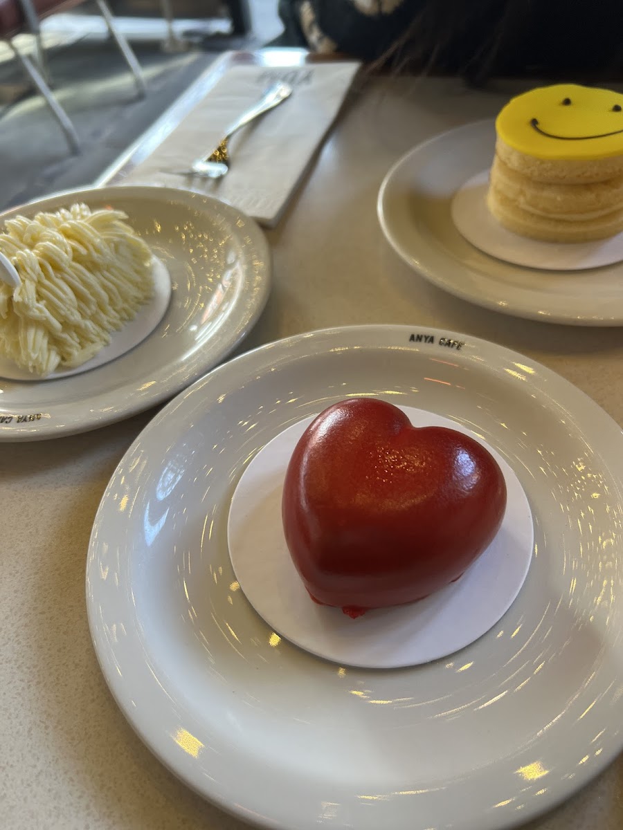 Anya Cafe - Photo 7