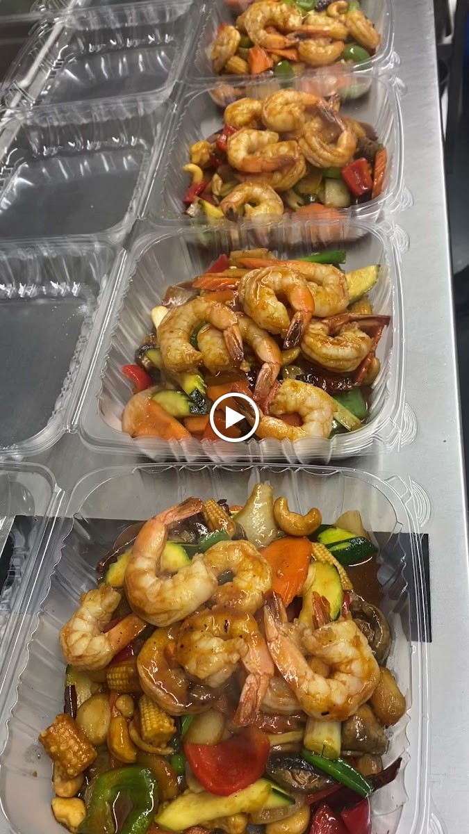 Lily's Thai Kitchen - Photo 1