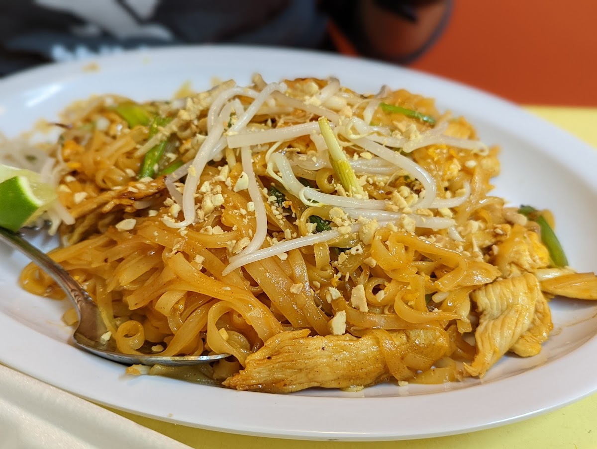 Lily's Thai Kitchen - Photo 4