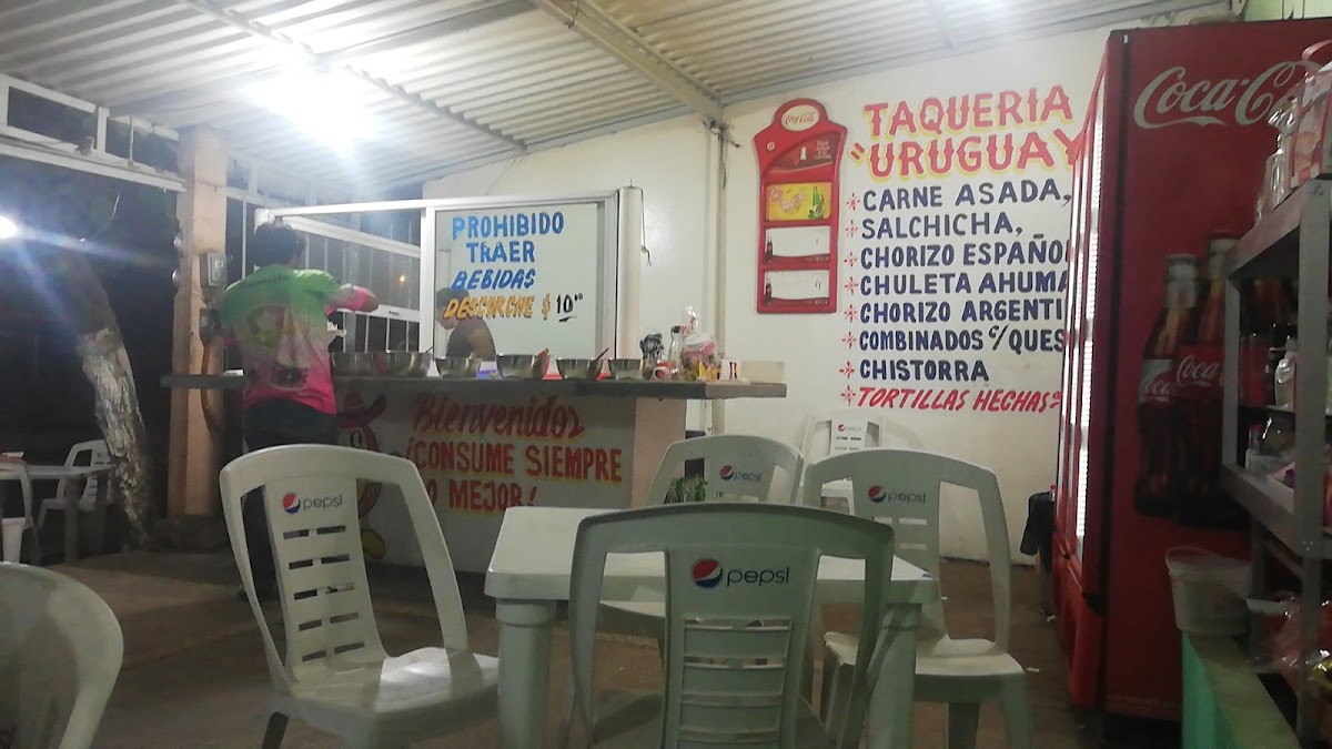 Taquería Uruguay - Photo 3