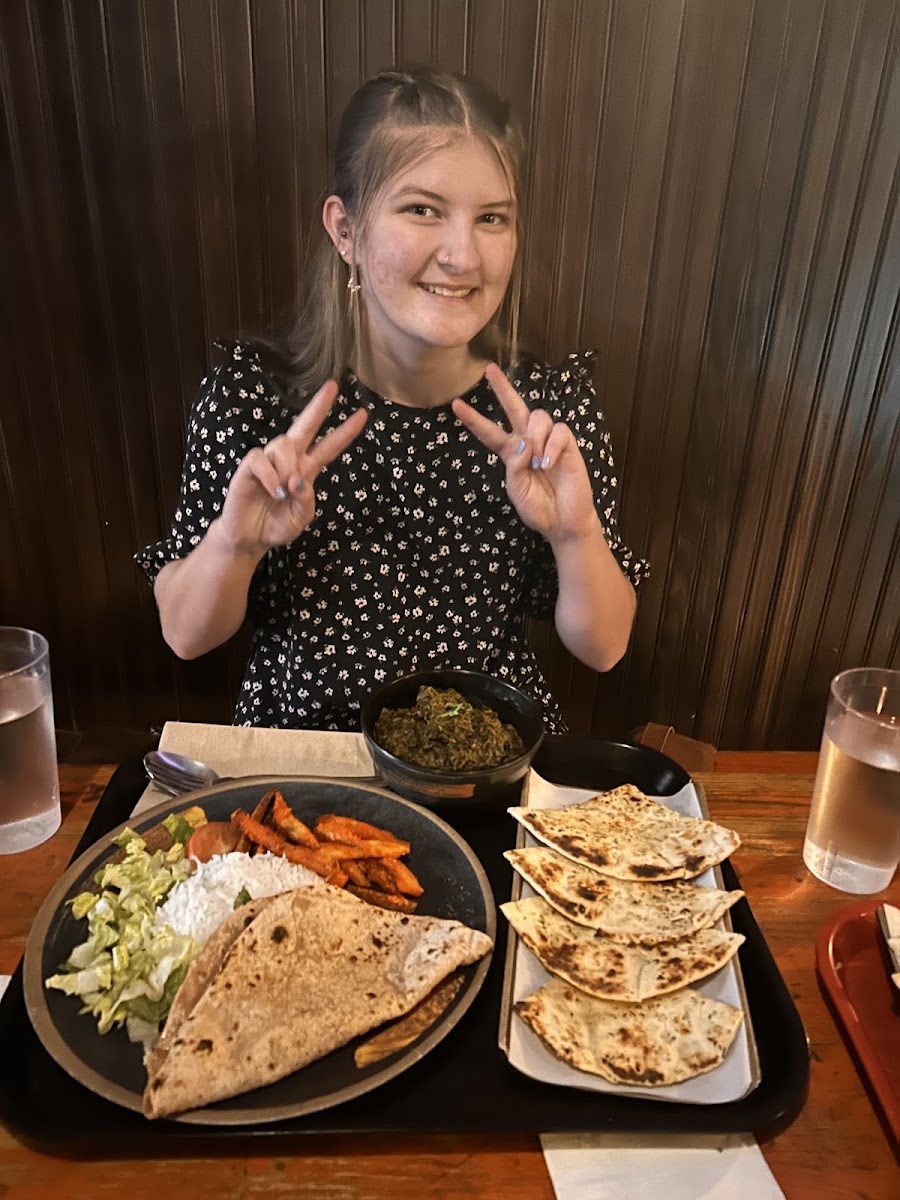 Hamara Restaurant - Photo 8