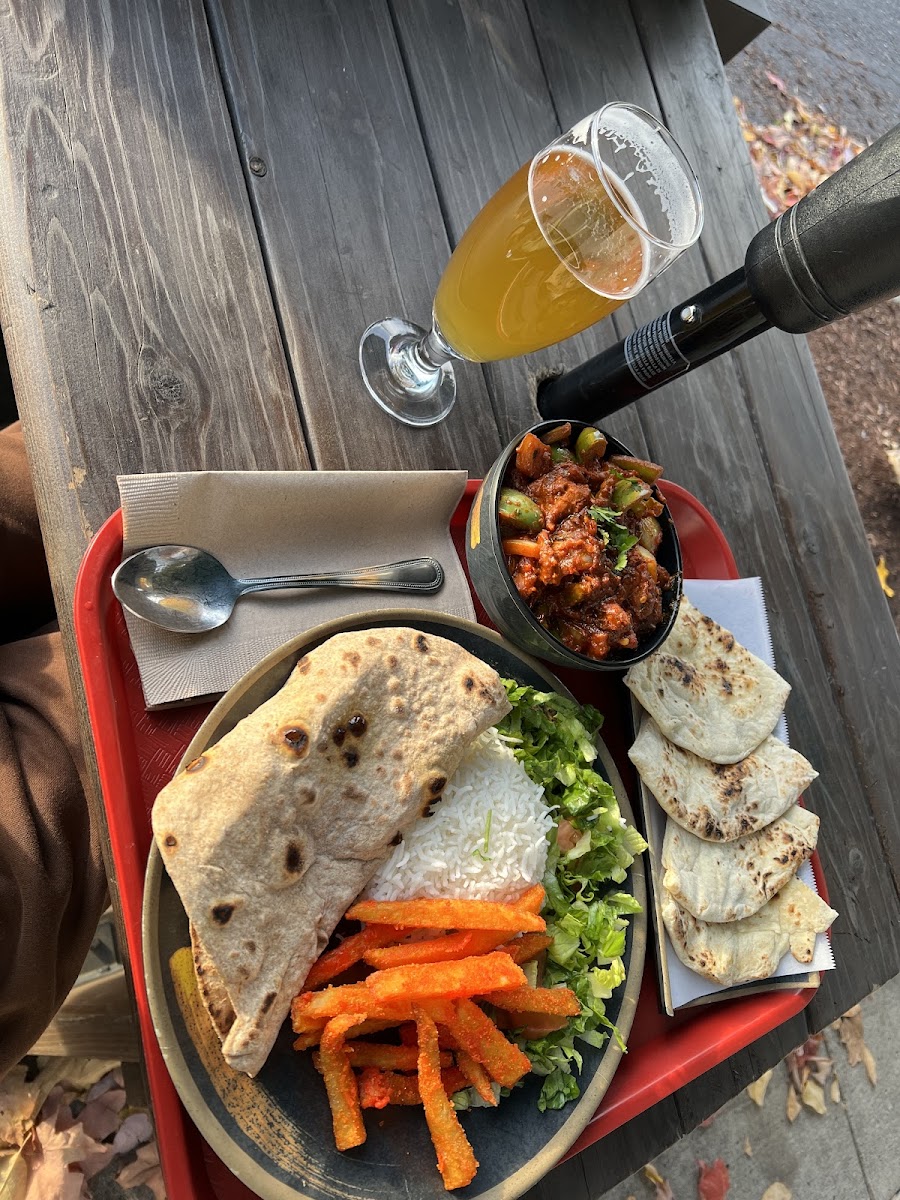 Hamara Restaurant - Photo 1