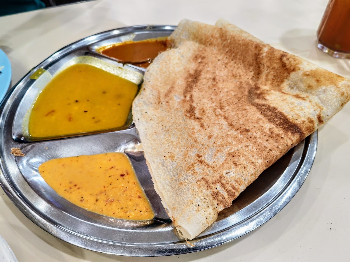Al Raya Restaurant - Photo 1