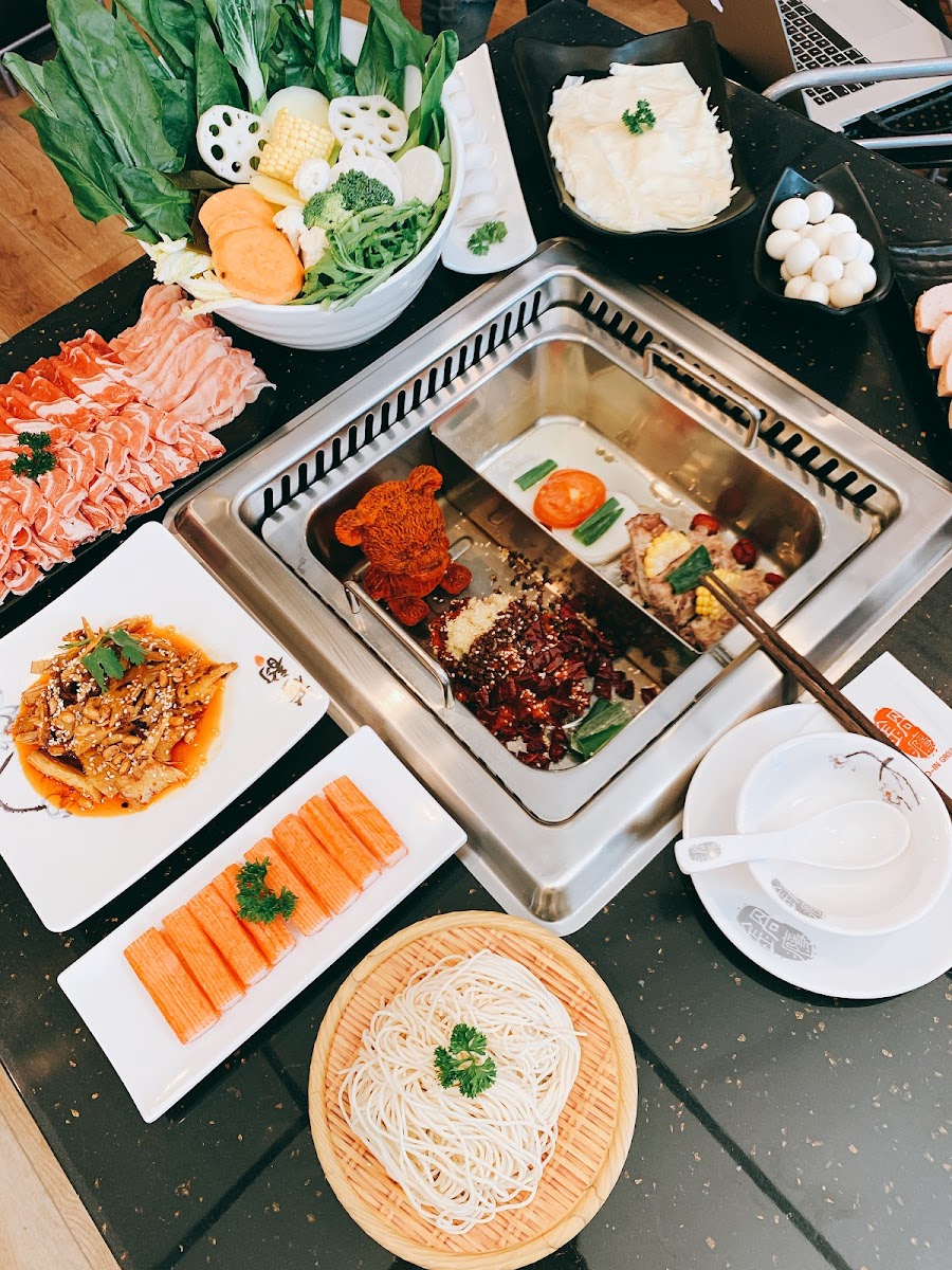 Go-In Hotpot - Photo 2