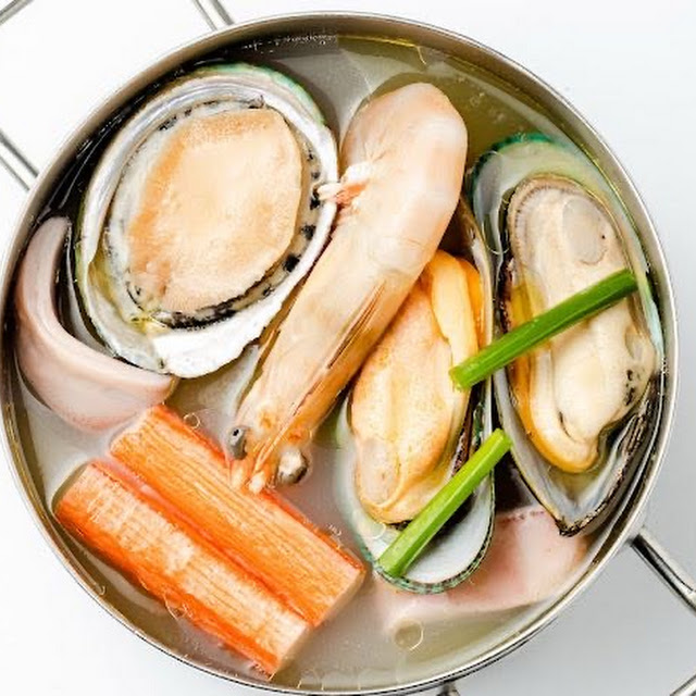 seafood combo soup 龙王海鲜锅