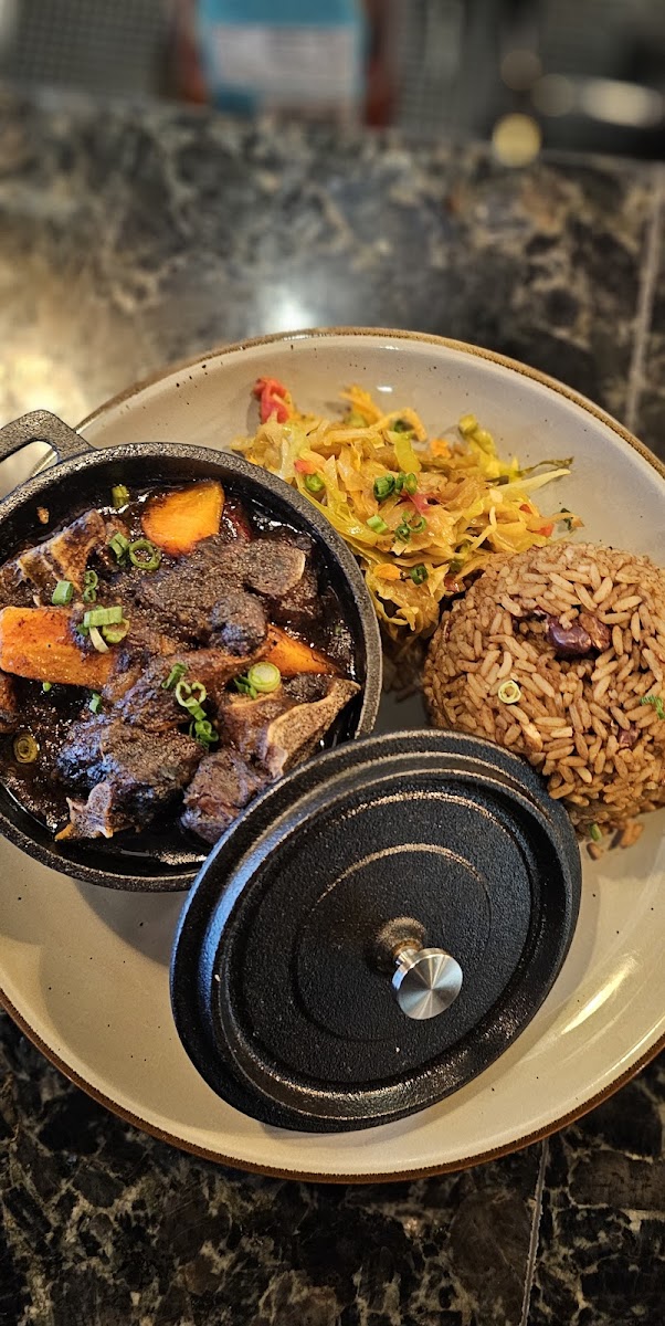 Sapodilla’s Caribbean Restaurant and Catering DC - Photo 6