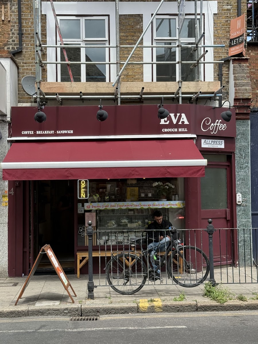 Eva Crouch Hill