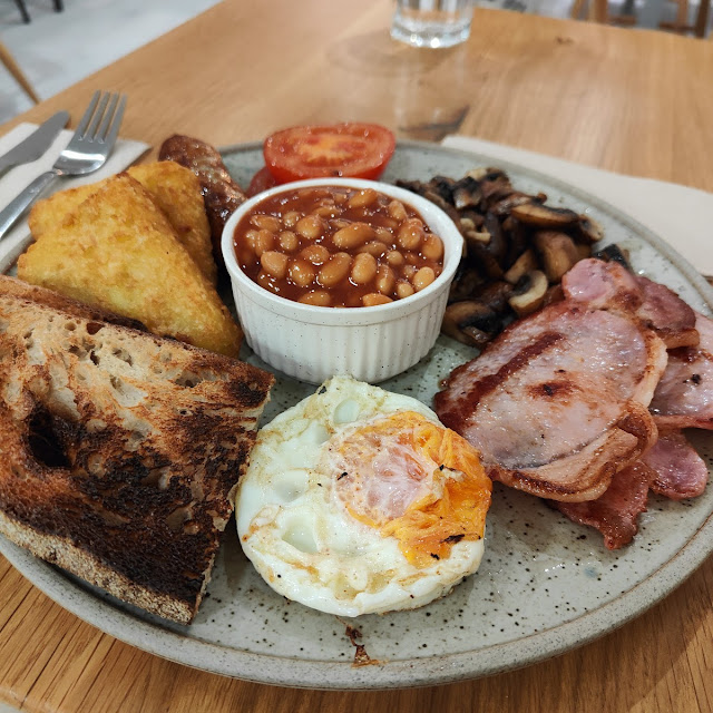 English Breakfast