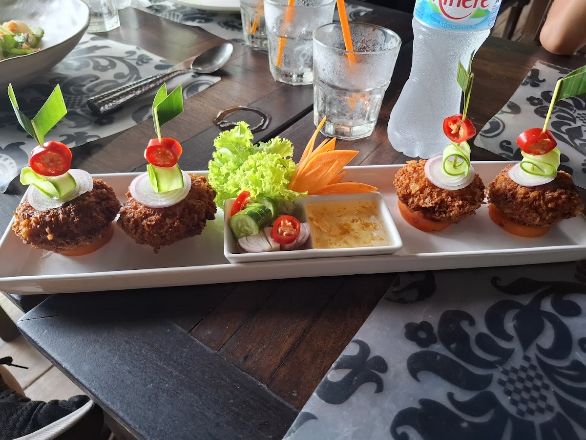 The Bua Restaurant - Photo 3
