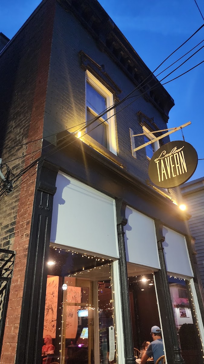 Ludlow Tavern - Photo 3