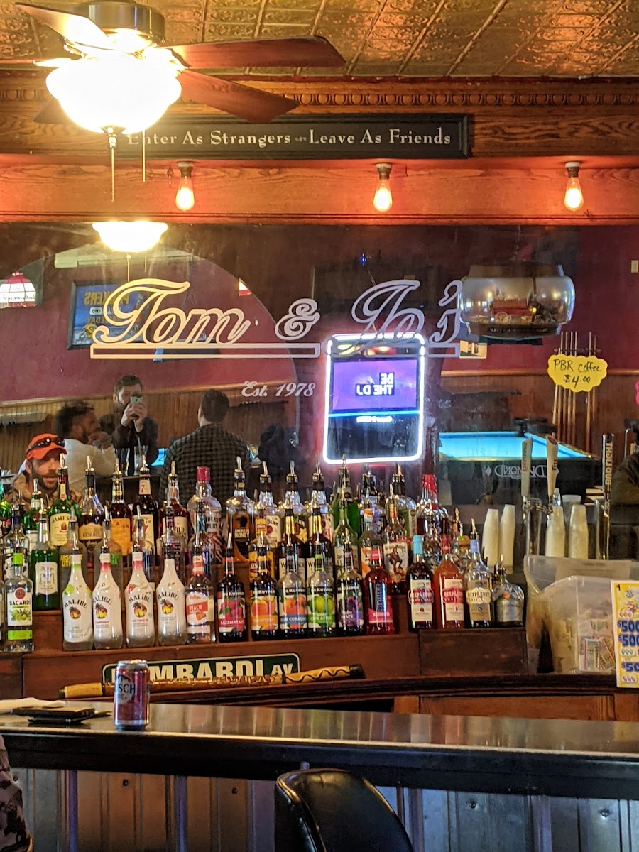 Tom & Jo's