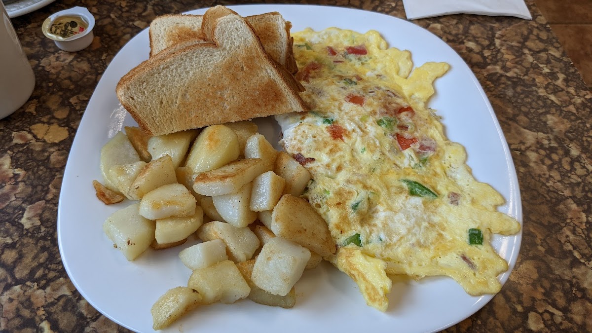 Wabamun Hotel Restaurant - Photo 3