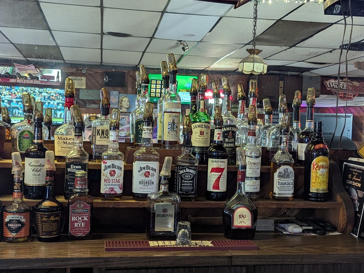 The Honky Tonk & Emporium - Photo 2