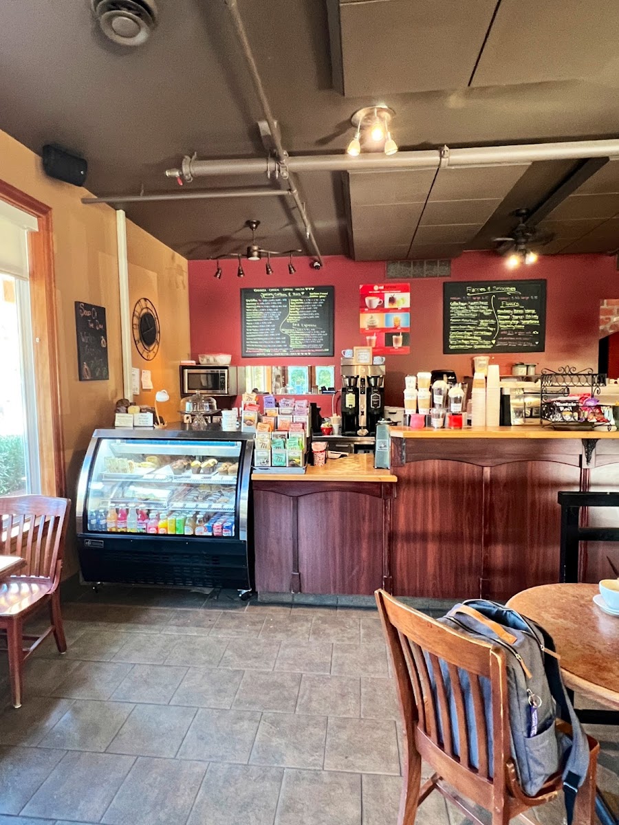 Kanaka Creek Coffee - Photo 3