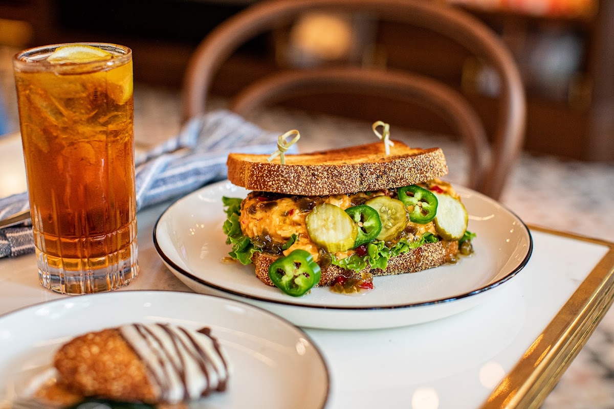 Benne’s by Peninsula Grill - Photo 2