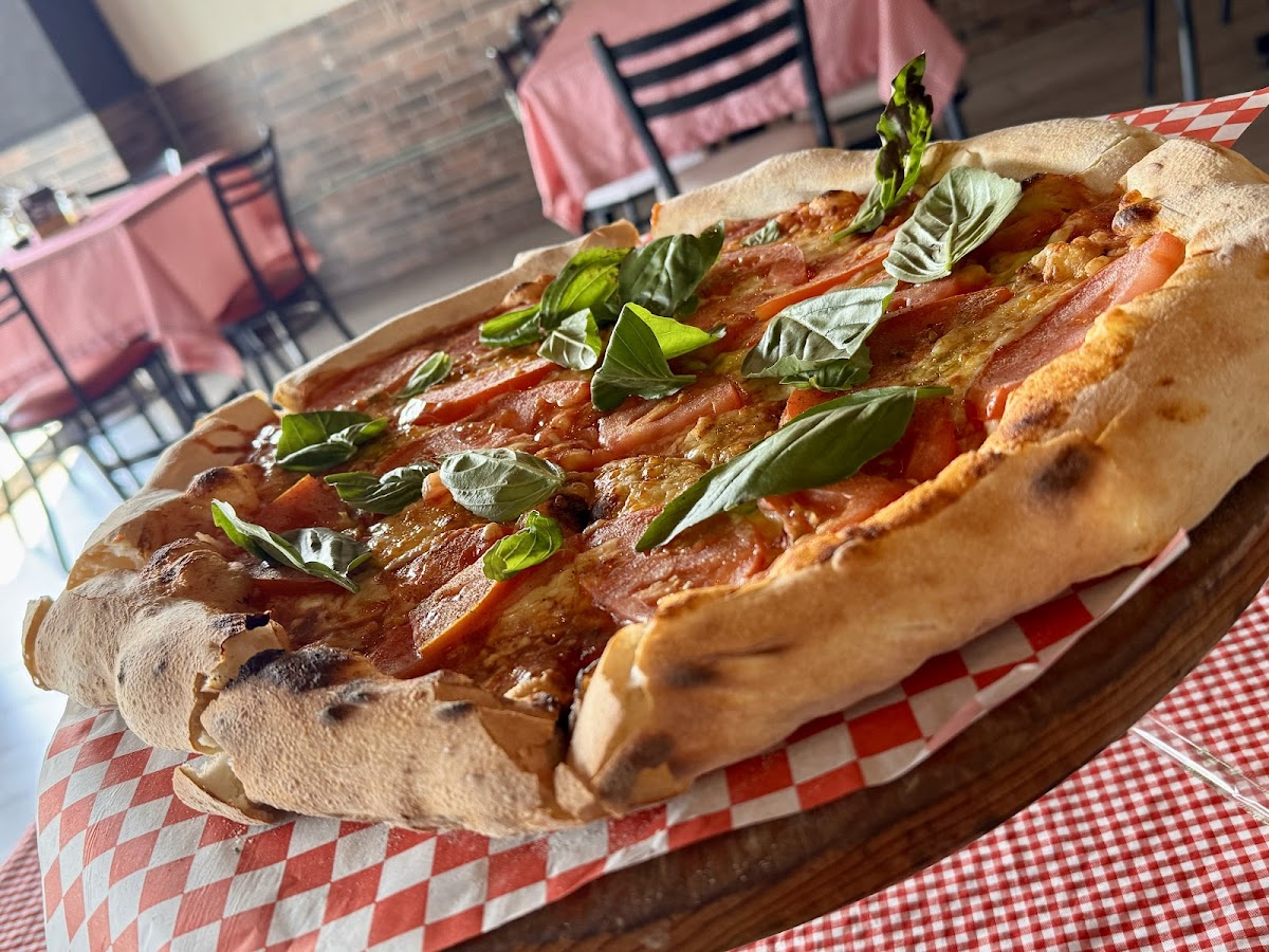La Piazzetta Trattoria - Photo 2