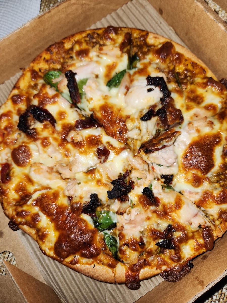 Nyojo's Pizza - Photo 4