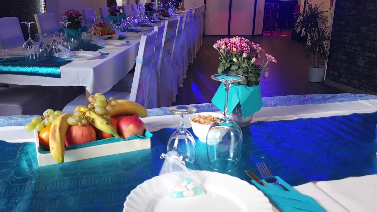 RO_mania RESTAURANT - Photo 3