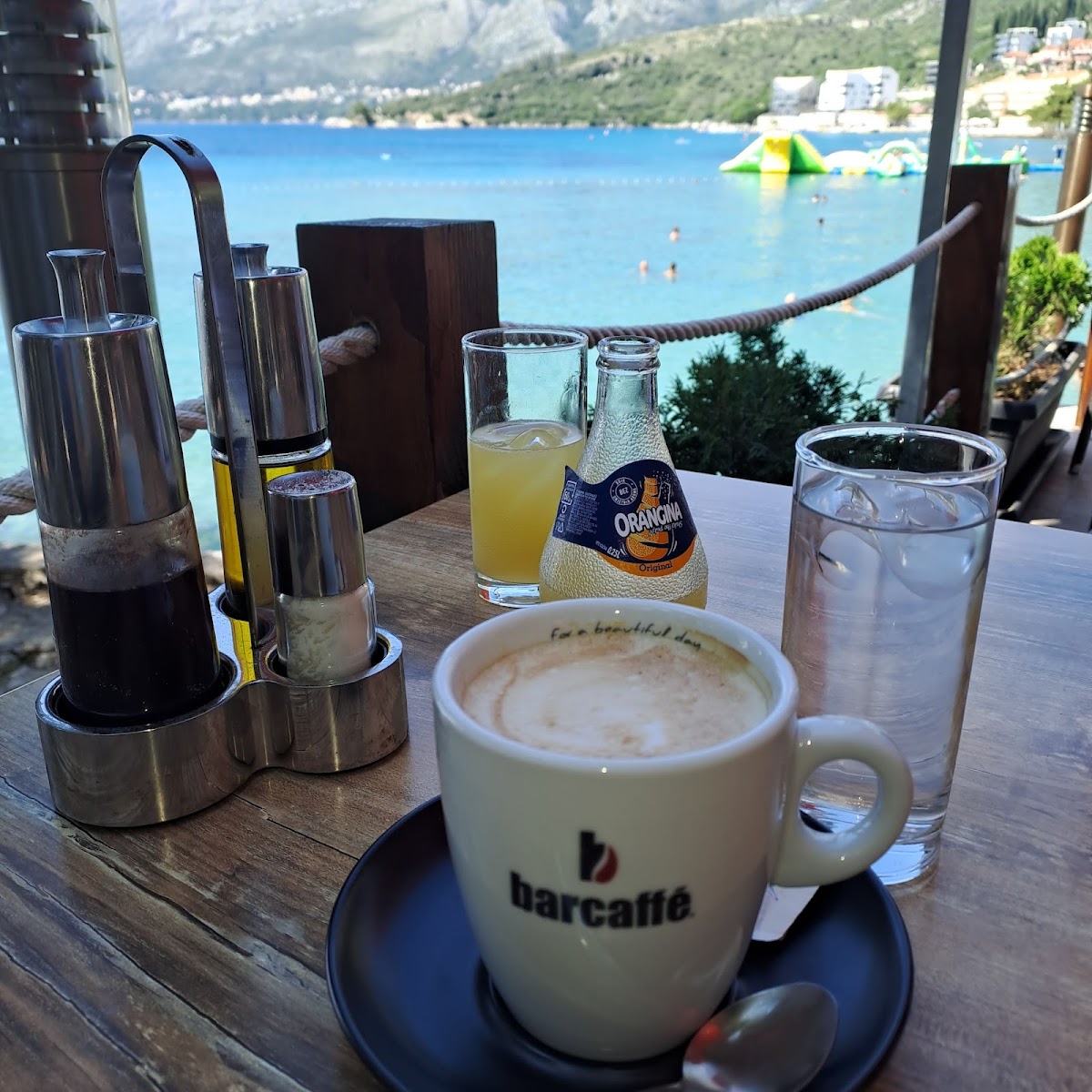 Cafe Bistro Zal - Photo 9
