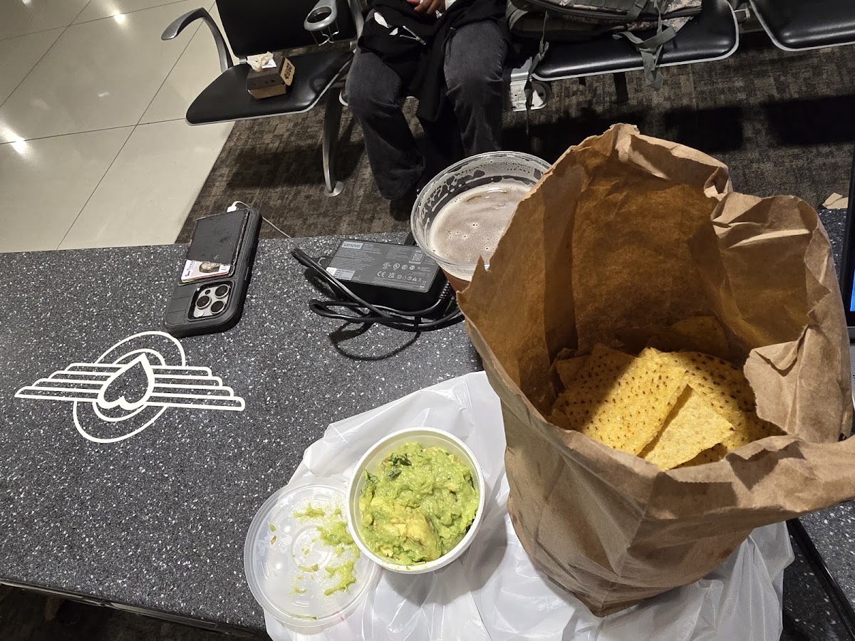 LaTrelle's Tex-Mex Kitchen - Photo 8