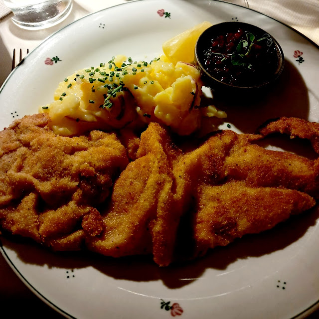 Wiener Schnitzel Mit Erdäpfelsalat