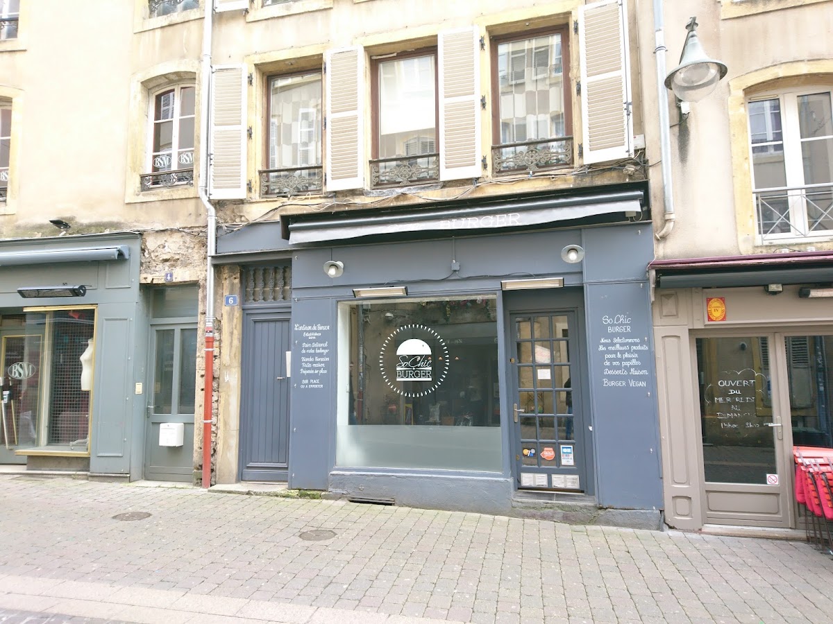So Chic Burger - Photo 3