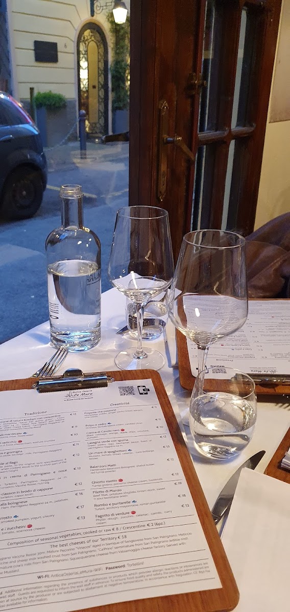 Antica Osteria Le Mura - Photo 4