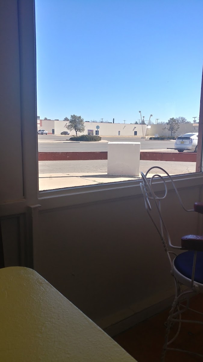 Julie's Place - Photo 6