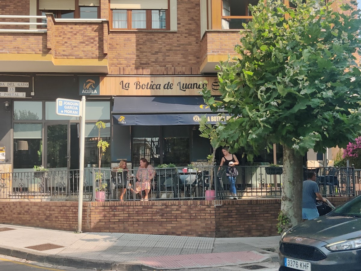 La Botica de Luanco - Photo 3