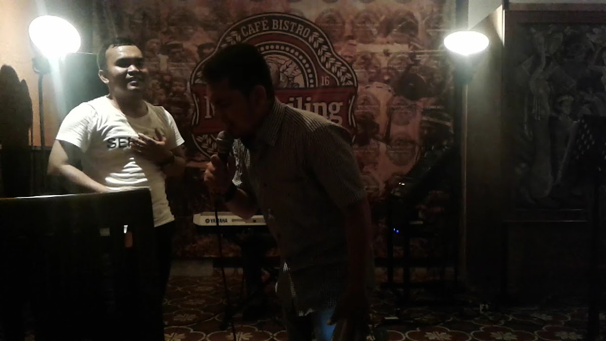 Mandailing Cafe & Bistro - Photo 1