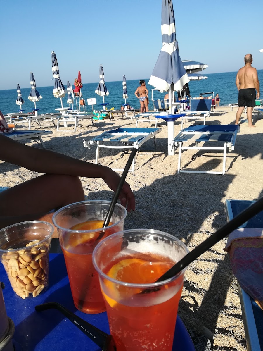 Stabilimento Balneare Salice Rosso - Photo 4