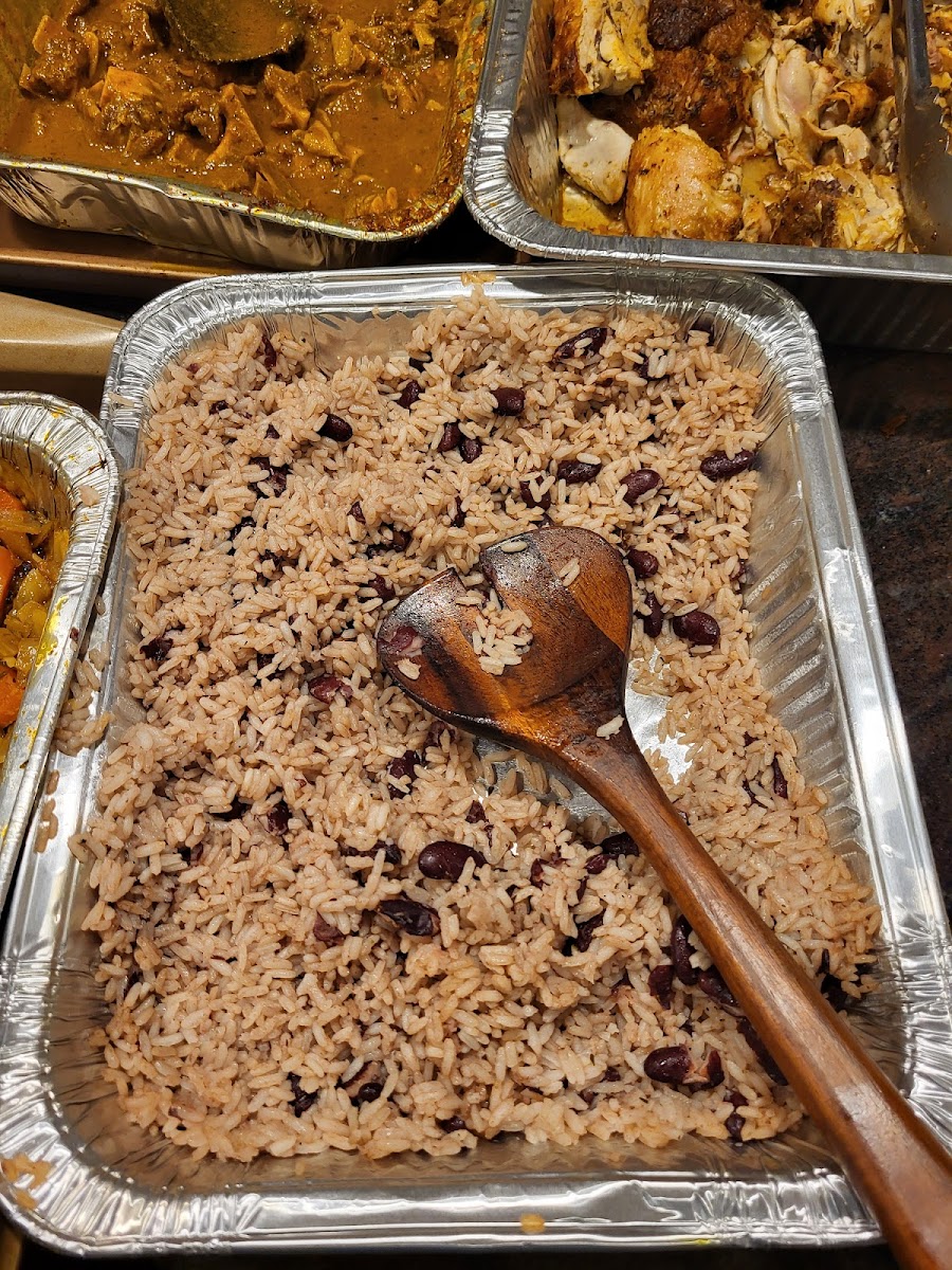 Yeh Mon Jamaican Restaurant - Photo 8