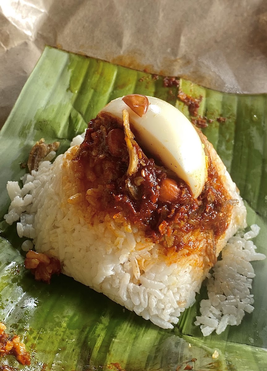 Ikat Tepi Kopitiam Aroma (Muslim-Friendly) - Photo 9