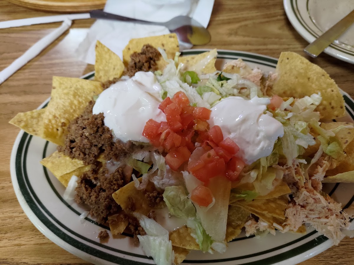 El Mariachi Restaurante - Photo 2