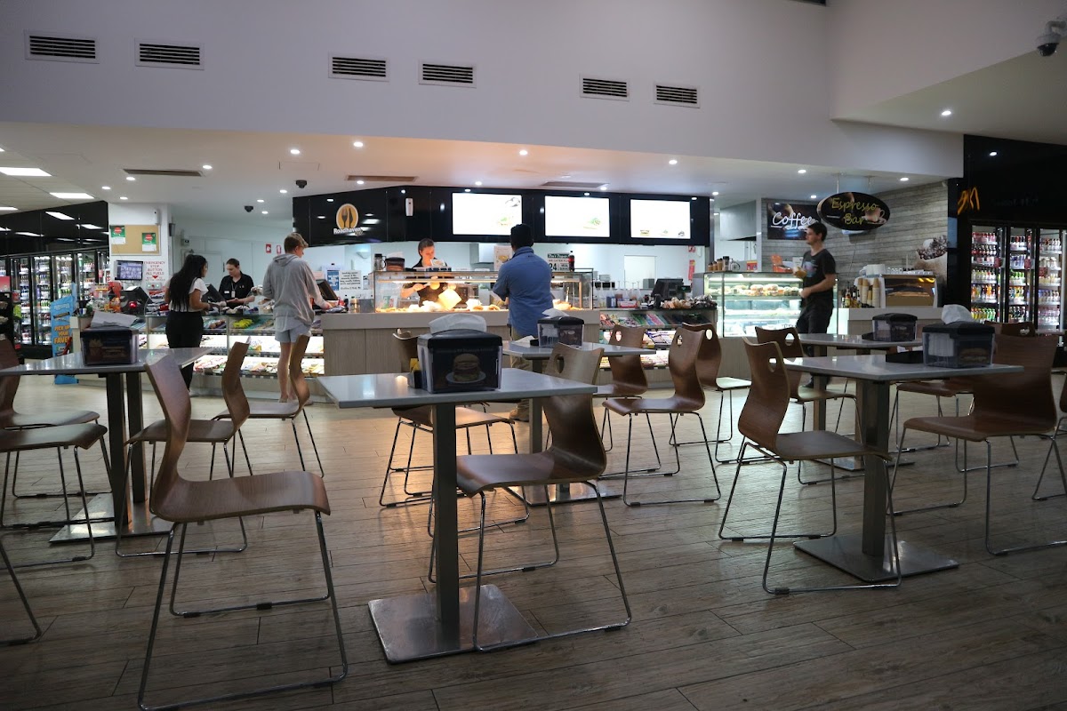 Road Haven Cafe - Photo 3