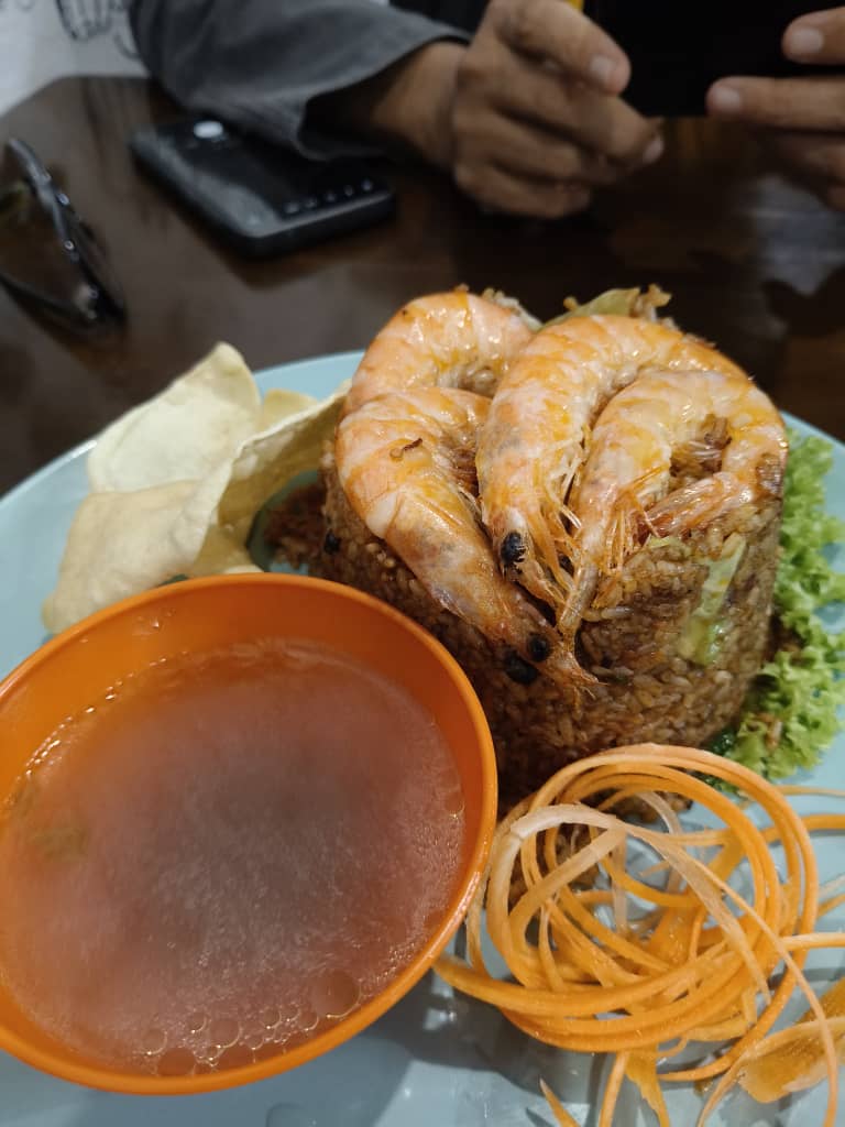 Hidden Place By Abang Booroy Cafe & Restaurant - Photo 6