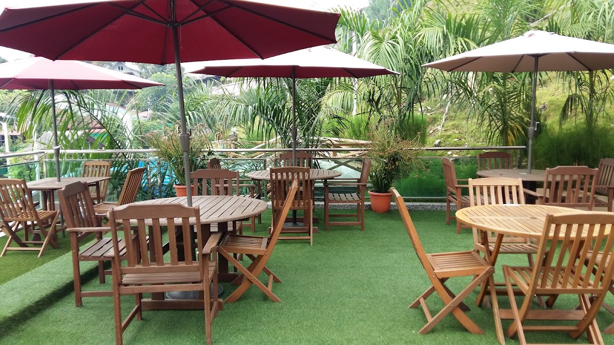 Mee Woo Resort and Dining