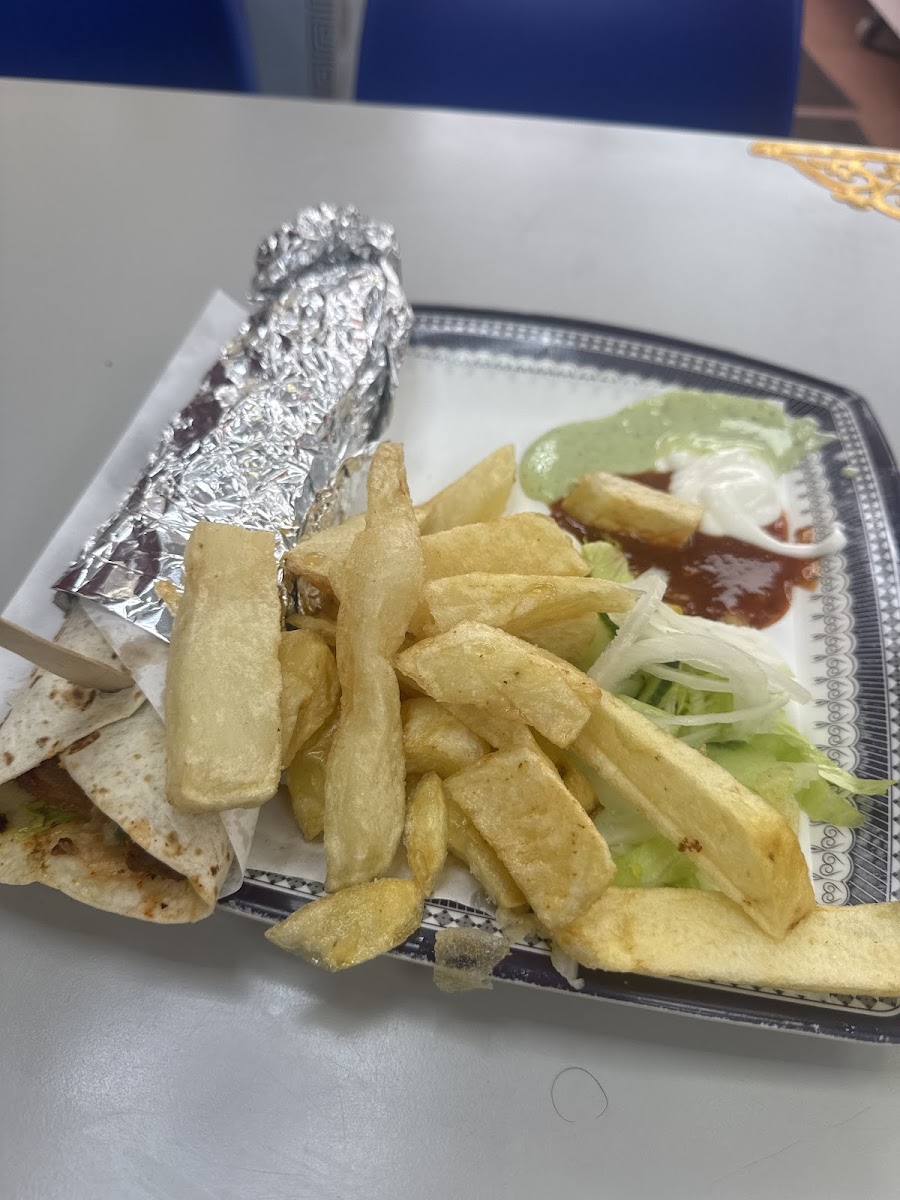 Hajees Gull Fish and Chips Pizza - Photo 7