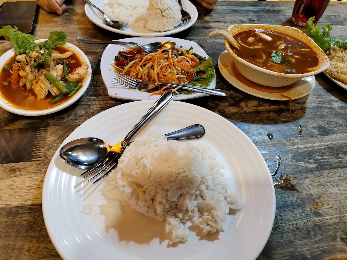 Nadia Tomyam - Photo 2
