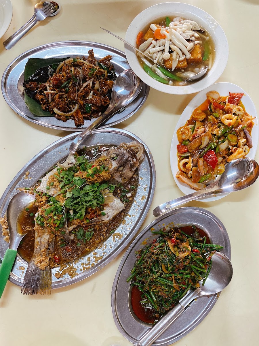 Ikan Bakar Weng Kee - Photo 3