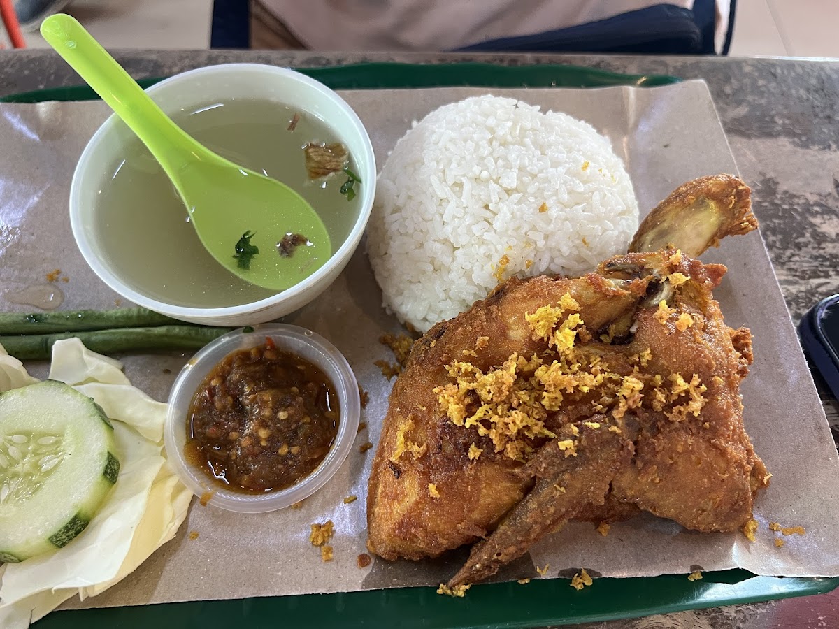 Z&Z Ayam Penyet Desaru - Photo 2