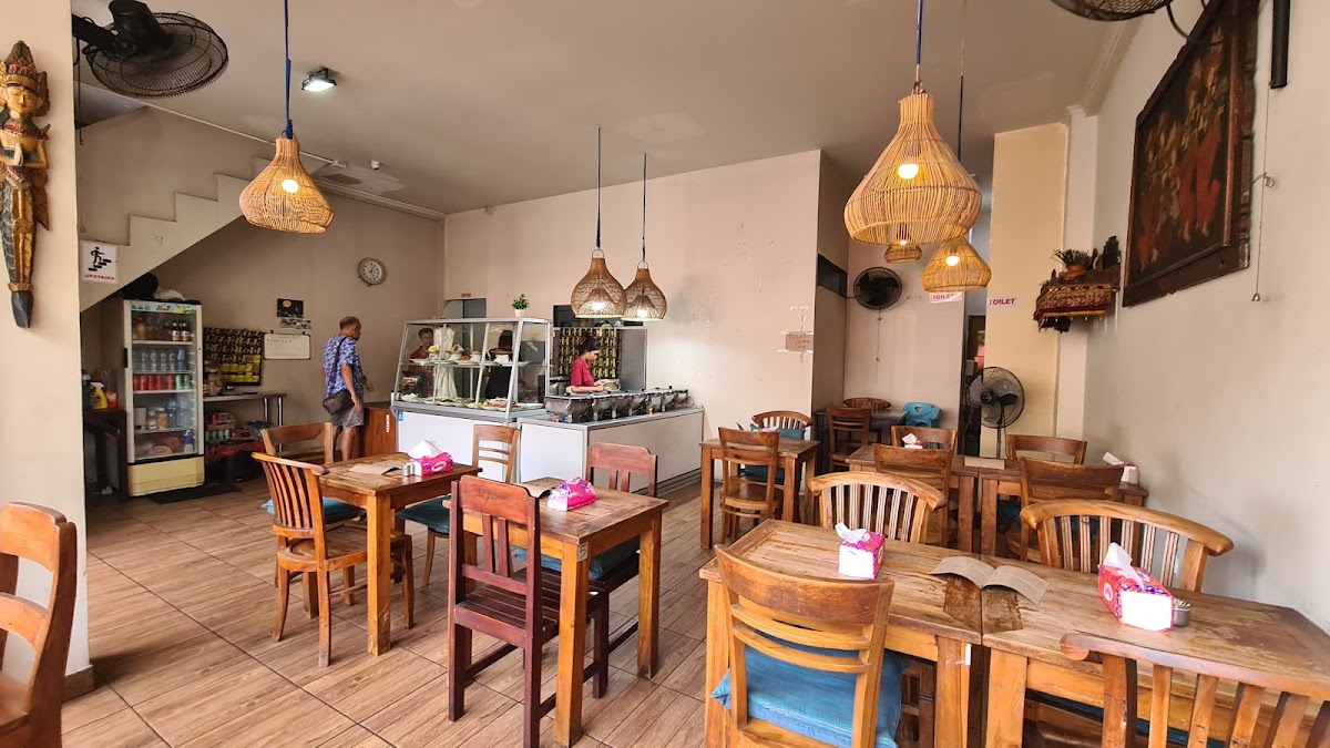 Warung Murah Double Six