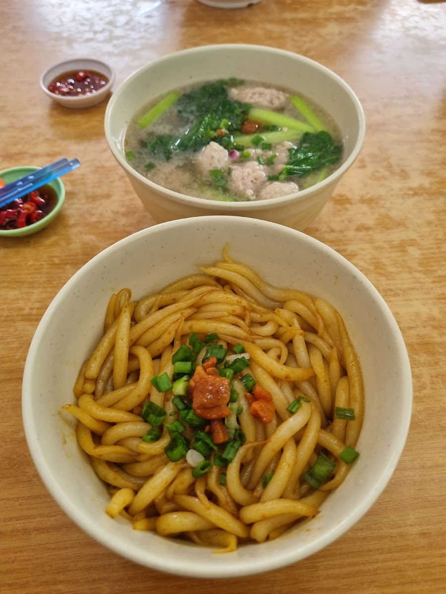 Er Shi Xiong Restaurant • 猪师兄肉饼猪肉粉 - Photo 1