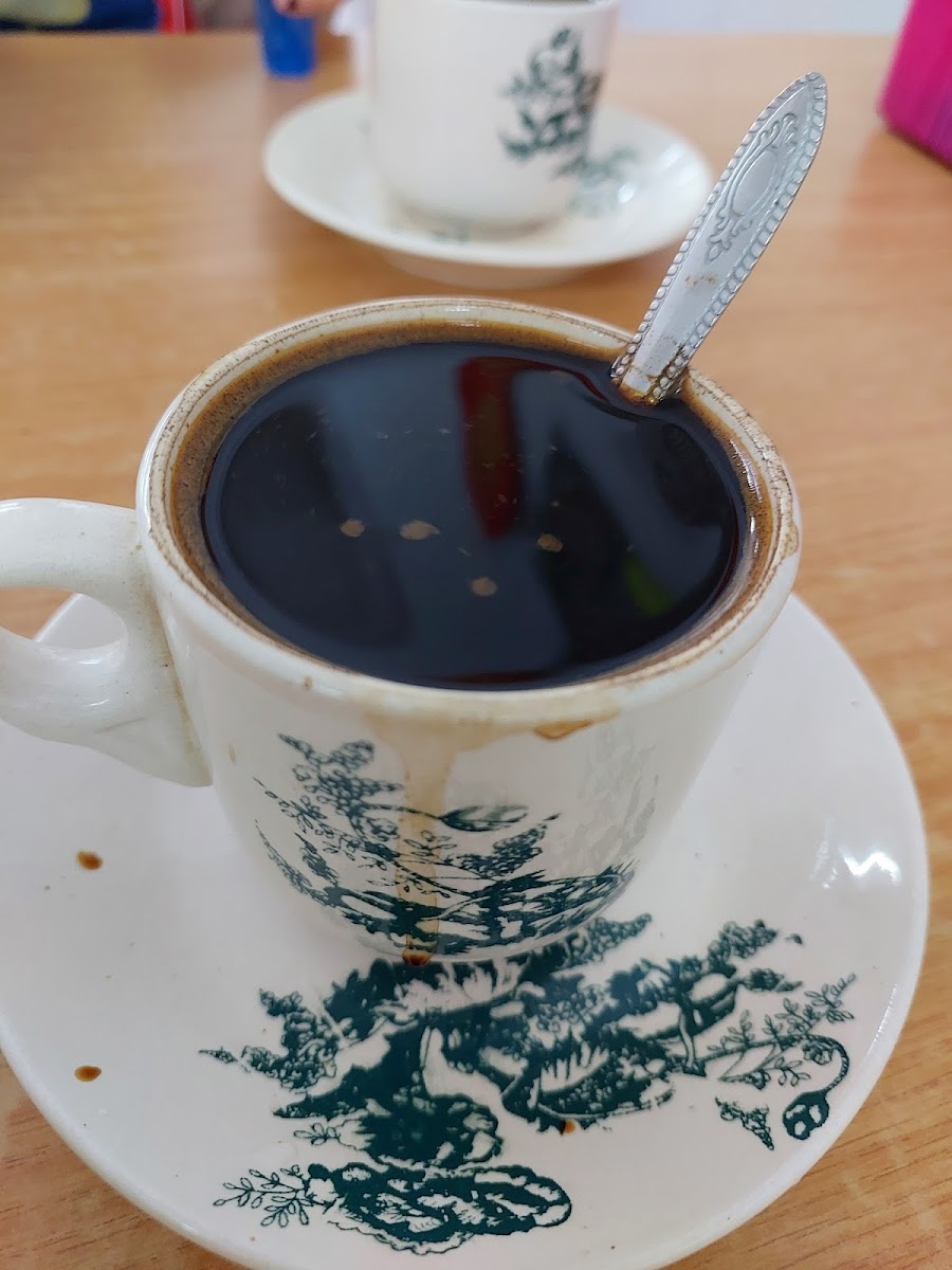 Er Shi Xiong Restaurant • 猪师兄肉饼猪肉粉 - Photo 6