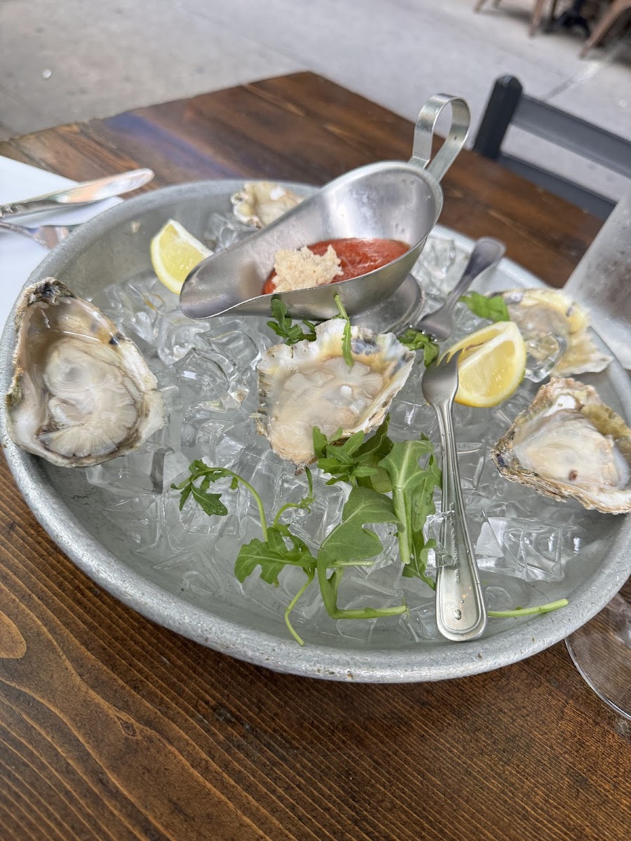 Reef Restaurant & Bar - Photo 2